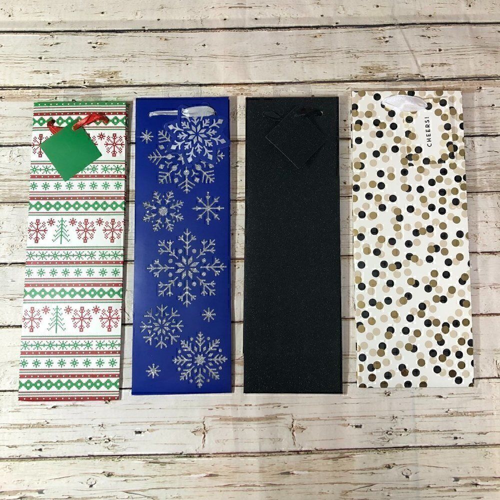 Set of 4 bottle gift bags by Cakewalk- New